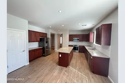 8375 N Ponderosa Pine Place, Tucson, AZ 85743 - Photo 11