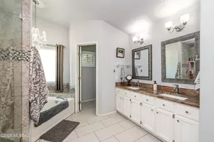 10322 N Cape Fear Ln, Tucson, AZ 85737 - Photo 9