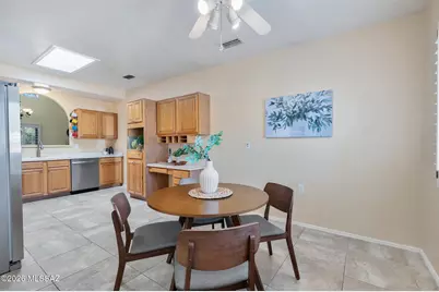 140 E Paseo De Golf, Green Valley, AZ 85614 - Photo 9