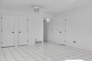 101 E La Grosella, Green Valley, AZ 85614 - Photo 5