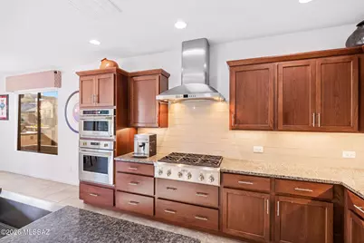 2396 E Sky Creek Drive, Green Valley, AZ 85614 - Photo 19