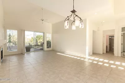 10006 N Bighorn Butte Drive, Tucson, AZ 85737 - Photo 7