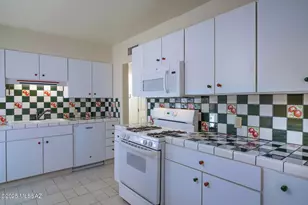 1849 N Woodland Ave, Tucson, AZ 85712 - Photo 9