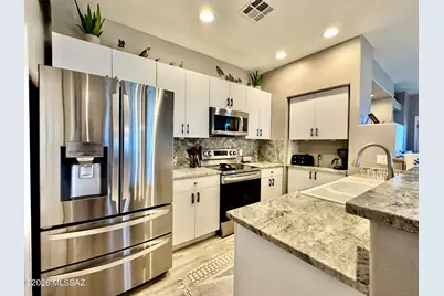 755 W Vistoso Highlands Drive #212, Oro Valley, AZ 85755 - Photo 5