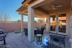 542 W Astruc Dr, Green Valley, AZ 85614 - Photo 23