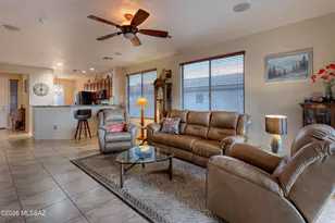 542 W Astruc Dr, Green Valley, AZ 85614 - Photo 13