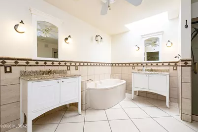 6610 E Circulo Invierno, Tucson, AZ 85750 - Photo 19