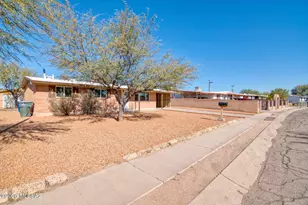 318 W Hatfield St, Tucson, AZ 85706 - Photo 7