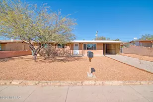 318 W Hatfield St, Tucson, AZ 85706 - Photo 1