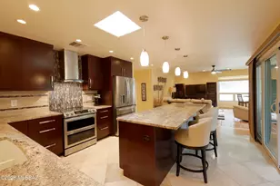 455 W Valoro Dr, Tucson, AZ 85737 - Photo 5