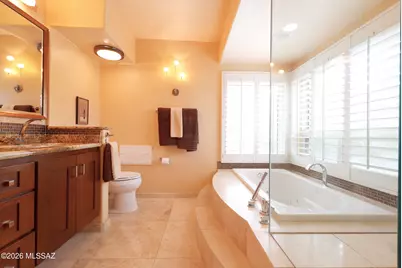 455 W Valoro Drive, Tucson, AZ 85737 - Photo 17