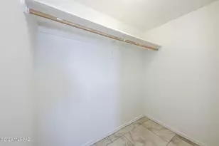 215 W Navajo Rd, Tucson, AZ 85705 - Photo 23