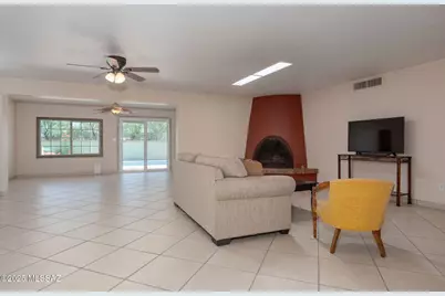 531 S Paseo La Rueda Circle, Green Valley, AZ 85614 - Photo 7