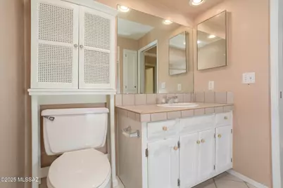 531 S Paseo La Rueda Circle, Green Valley, AZ 85614 - Photo 23