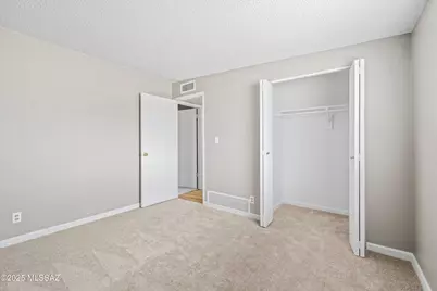7902 E Winnepeg Drive, Tucson, AZ 85730 - Photo 7