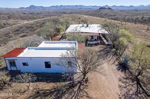 13520 W Universal Ranch Rd, Arivaca, AZ 85601 - Photo 37