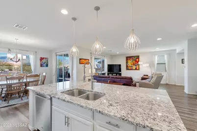 11772 N Silverscape Drive, Oro Valley, AZ 85737 - Photo 9