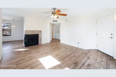 6655 N Canyon Crest Drive #10262, Tucson, AZ 85750 - Photo 9