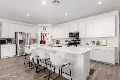 5568 W Summer View Drive, Marana, AZ 85658 - Photo 13