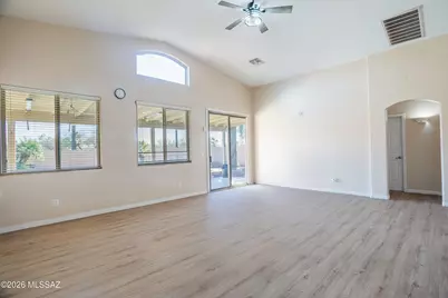 8428 N Red Rock Ridge Court, Tucson, AZ 85742 - Photo 5