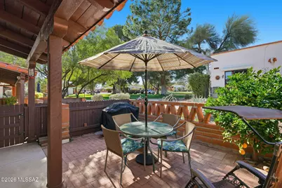 233 S Paseo Pena #B, Green Valley, AZ 85614 - Photo 3