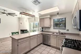 11909 N Copper Butte Dr, Tucson, AZ 85737 - Photo 7