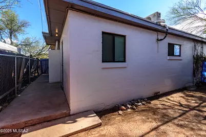 5037&amp;5039 E 1st Street, Tucson, AZ 85711 - Photo 9