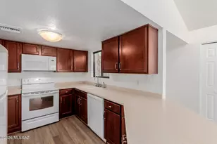 5051 N Sabino Canyon Rd, Tucson, AZ 85750 - Photo 9