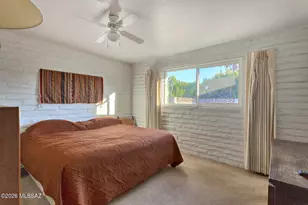 950 S Abrego Dr, Green Valley, AZ 85614 - Photo 9