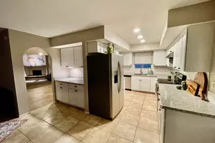 2434 N Shade Tree Cir, Tucson, AZ 85715 - Photo 3