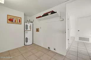 9516 N Blackbird Pl, Tucson, AZ 85742 - Photo 21