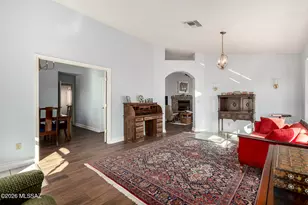 11700 N Skywire Way, Tucson, AZ 85737 - Photo 9