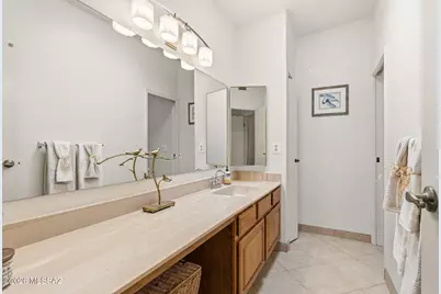 679 W Sunlight Lane, Tucson, AZ 85704 - Photo 17
