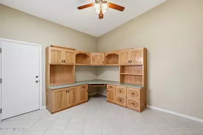 8614 E Pembrook Drive, Tucson, AZ 85715 - Photo 7