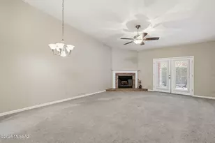 8614 E Pembrook Dr, Tucson, AZ 85715 - Photo 13