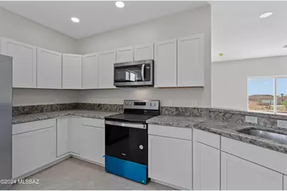 155 S Montgomery Avenue, Corona de Tucson, AZ 85641 - Photo 5