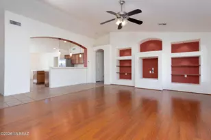 1047 N Cowboy Canyon Dr, Green Valley, AZ 85614 - Photo 9