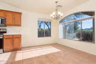 1047 N Cowboy Canyon Dr, Green Valley, AZ 85614 - Photo 17