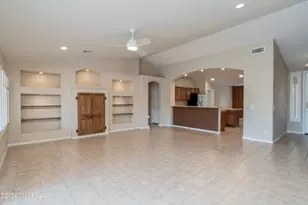 1986 E Orinda Ln, Green Valley, AZ 85614 - Photo 11