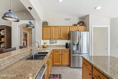 1109 N Desert Deer Pass, Green Valley, AZ 85614 - Photo 17