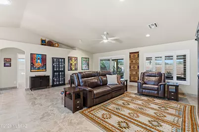 1109 N Desert Deer Pass, Green Valley, AZ 85614 - Photo 13