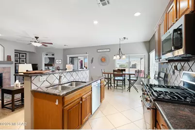2317 S Via Anzavita, Green Valley, AZ 85614 - Photo 9