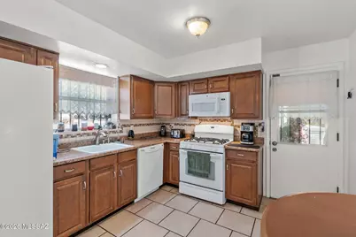 7041 E Calle Pegaso, Tucson, AZ 85710 - Photo 5