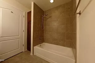 2550 E River Rd, Tucson, AZ 85718 - Photo 31