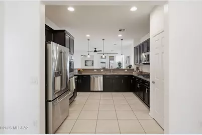 11287 W Olivaceous Road, Marana, AZ 85653 - Photo 13