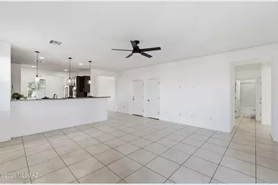 11287 W Olivaceous Road, Marana, AZ 85653 - Photo 7