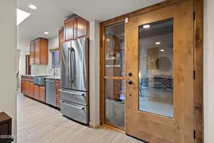 5790 E Cochise Trail, Tucson, AZ 85750 - Photo 5