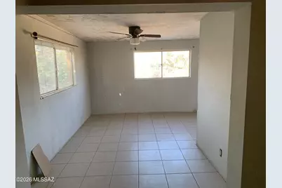 1832 W San Juan Trail, Tucson, AZ 85713 - Photo 13