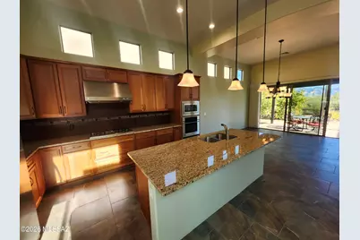 12332 N Sunrise Shadow Drive, Marana, AZ 85658 - Photo 11