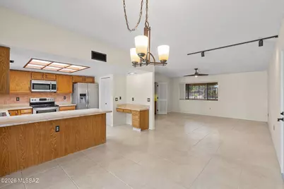 1780 W Placita Del Gatito, Green Valley, AZ 85622 - Photo 9